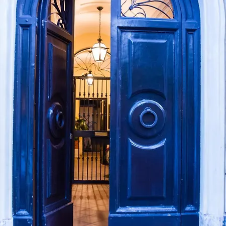 Flora Апартаменты